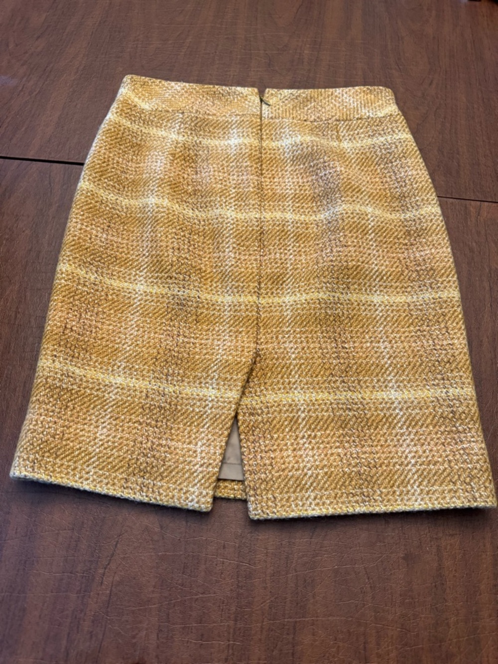 J.Crew No. 2 Pencil Skirt – Yellow Plaid Tweed, Size 0 - Picture 4 of 8